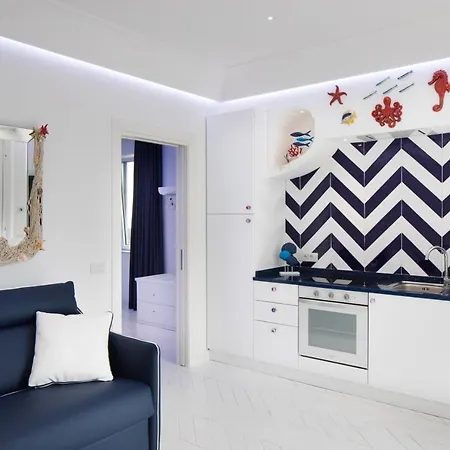 فيلة Positamy بوسيتانو